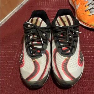 Nike air max’s deluxe